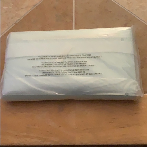 Kate Spade Graphic New Horizons Out Of Office Kaden Aqua Wallet. - Picture 6 of 8